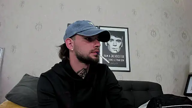 Snapshot of KaneHunter chatting on May 2026 11:35:02 PM KaneHunter online show from May 2026 11:35:02 PM
