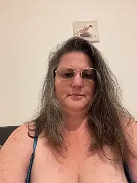 bea french curvy online show from April 2026 09:23:01 PM