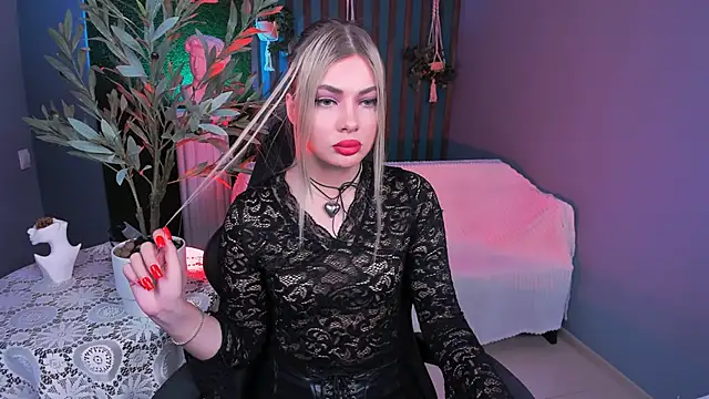 HyileyClark online show from March 2026 05:26:02 AM