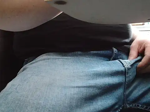 Snapshot of your_tipie chatting on January 2026 11:04:01 AM your tipie online show from January 2026 11:04:01 AM