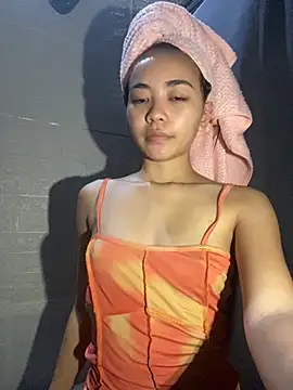 lilly delaney online show from November 2025 09:12:02 AM