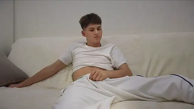 reeves bae online show from November 2025 01:29:01 AM