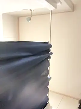 youngmanladies online show from November 2025 06:33:02 PM