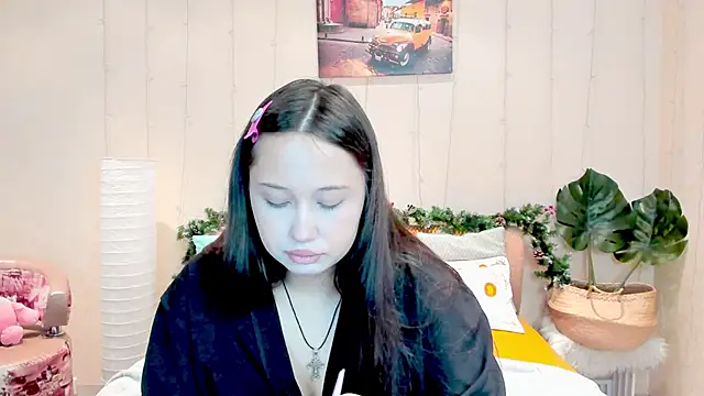 Carolina-sky online show from December 2025 01:00:02 AM