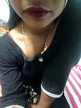 Zoyaa-Zubair online show from February 2026 06:13:01 PM