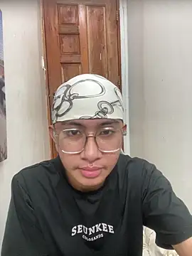 asiantwink0000 online show from February 2026 09:18:02 PM