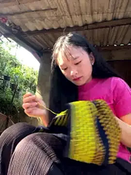 Mayli2x online show from December 2025 06:41:01 AM