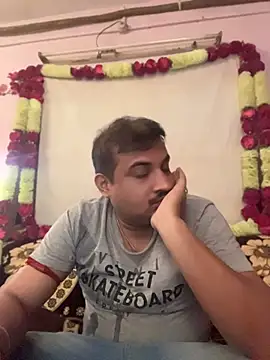 Saxymood1111 online show from April 2026 06:51:01 AM