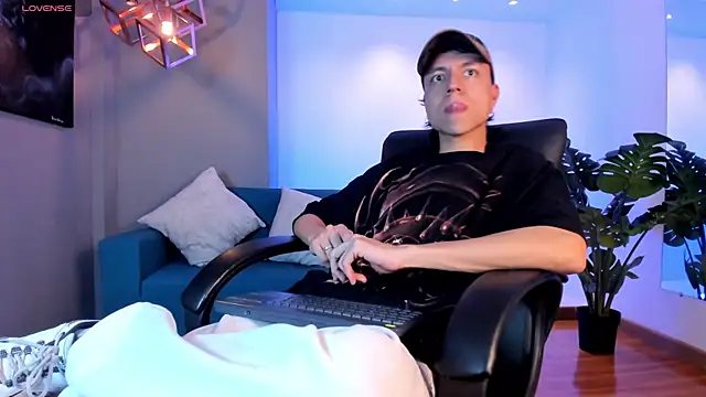 Bastthianxxx online show from November 2025 11:36:02 AM