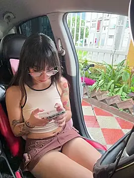 Mia fiire online show from November 2025 07:40:03 PM