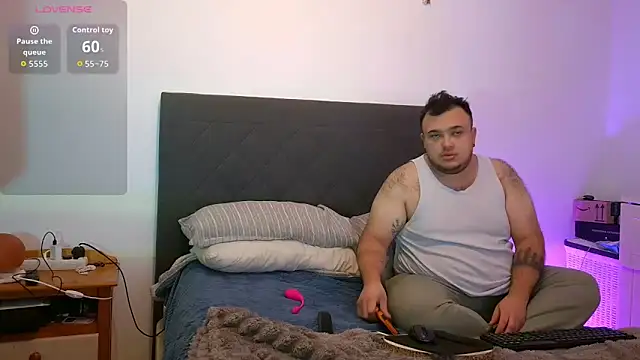 fevyforeverbear online show from November 2025 12:42:01 PM