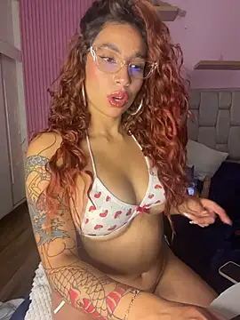 Snapshot of PrettyChloe_ chatting on July 2026 07:35:02 PM PrettyChloe online show from July 2026 07:35:02 PM