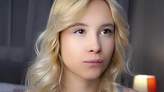 AunclreaVache online show from January 2026 11:04:01 AM