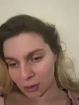 Snapshot of d0uble_trouble chatting on January 2026 06:12:02 PM d0uble trouble online show from January 2026 06:12:02 PM