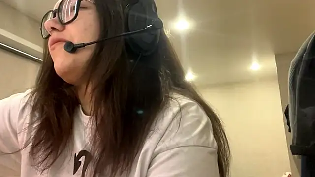 KerriMcbreen online show from December 2025 03:55:01 AM