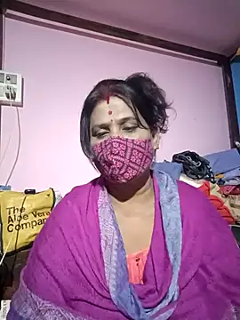 Snapshot of me-pari-hu chatting on February 2026 05:06:02 PM me-pari-hu online show from February 2026 05:06:02 PM