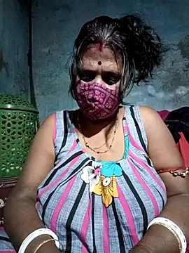 Snapshot of me-pari-hu chatting on February 2026 06:20:02 PM me-pari-hu online show from February 2026 06:20:02 PM