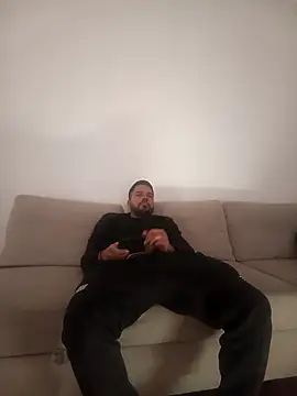 stripchatalbert online show from November 2025 02:31:02 PM