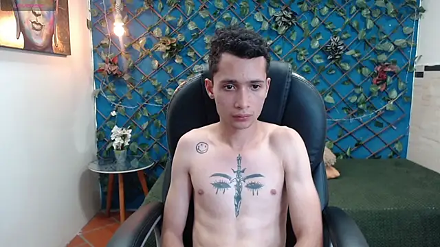 LucassSmith11 online show from December 2025 07:53:02 PM