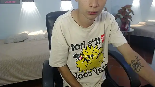 LucassSmith11 online show from December 2025 11:49:02 AM