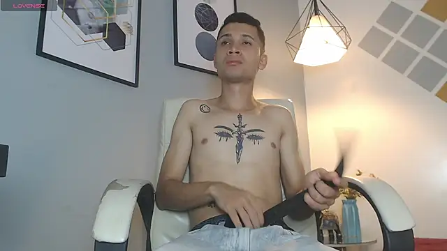 LucassSmith11 online show from February 2026 05:51:02 PM