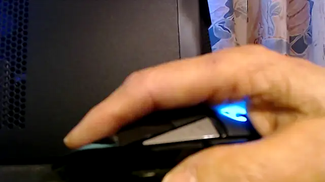 Tightholeboy online show from November 2025 08:22:02 PM