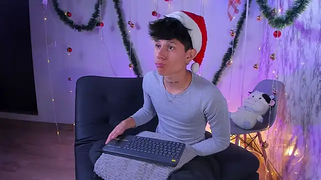 Jake beach  online show from December 2025 01:45:02 AM