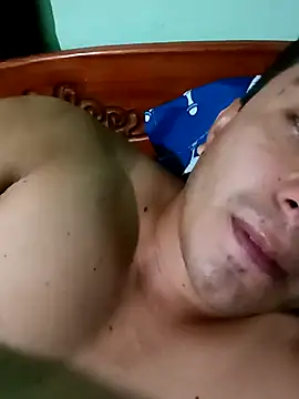 Joe Ramos 19 online show from November 2025 05:10:01 AM