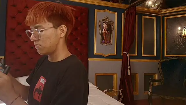 isaac grimm online show from December 2025 03:00:02 AM