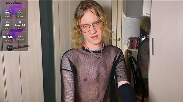 Avery adam online show from February 2026 10:38:01 PM