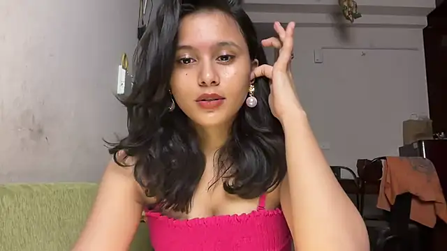 Piyyuu online show from July 2026 06:04:01 PM