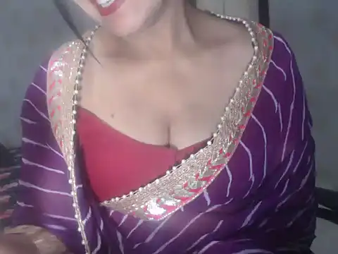 Hotronita123 online show from February 2026 05:13:02 AM