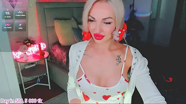 Snapshot of Lola_Bombita chatting on May 2026 12:35:02 PM Lola Bombita online show from May 2026 12:35:02 PM