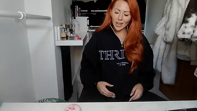 Emberreignedit online show from February 2026 03:30:02 PM