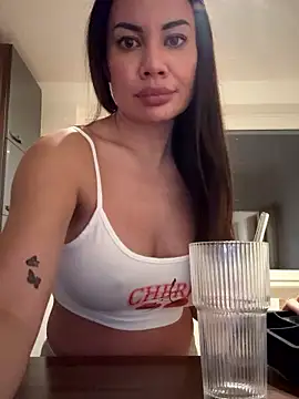 Snapshot of AsianDreamx chatting on January 2026 07:19:02 PM AsianDreamx online show from January 2026 07:19:02 PM