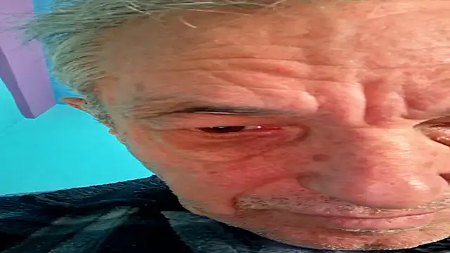 mikel48  online show from December 2025 12:10:01 PM