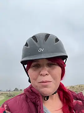 WattledFourth online show from November 2025 07:40:03 PM