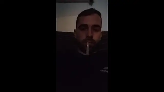 Elchicomalo29 online show from January 2026 01:44:02 AM