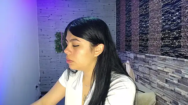 emma petit07 online show from December 2025 08:05:02 PM