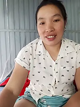 Evelyn-n online show from May 2026 05:15:01 AM