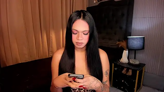 asianhugecockjulia online show from February 2026 11:25:01 PM