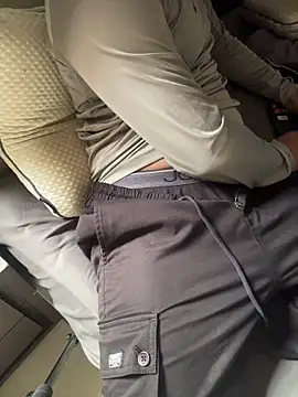 BlahNextDoor online show from December 2025 08:21:02 AM