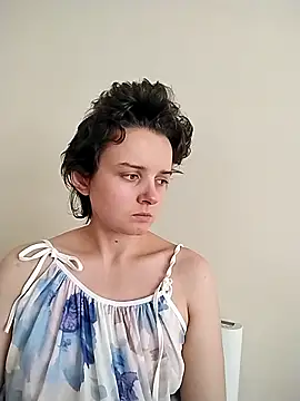 Amy01112 online show from May 2026 12:02:01 PM