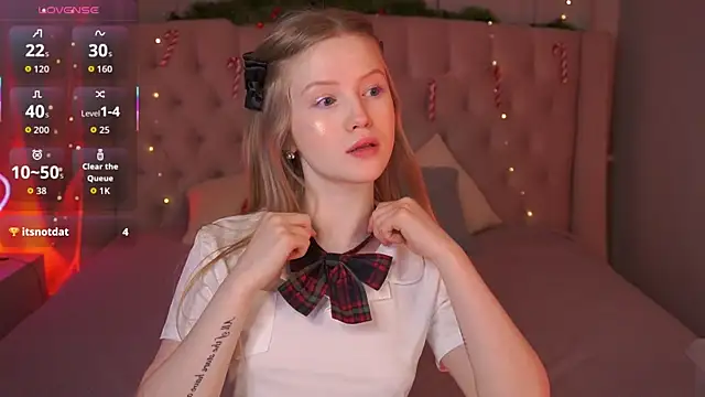 LilianHoward online show from January 2026 12:21:01 PM