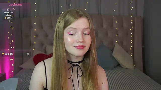 LilianHoward online show from February 2026 12:09:02 PM