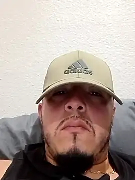 Lalin2323 online show from March 2026 02:04:01 AM