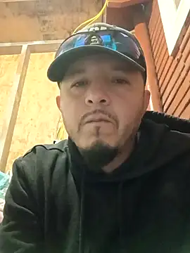 Lalin2323 online show from March 2026 11:09:01 PM