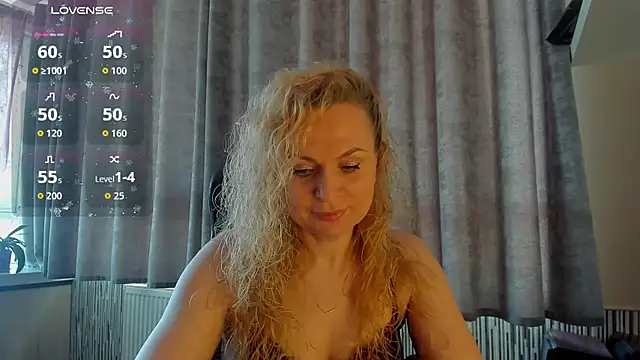 Snapshot of LanaLight_x chatting on May 2026 11:59:02 AM LanaLight x online show from May 2026 11:59:02 AM