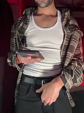 Snapshot of fitboy_xxx chatting on May 2026 10:29:02 PM fitboy xxx online show from May 2026 10:29:02 PM