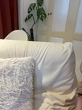 nayomi 34f online show from April 2026 06:19:01 AM